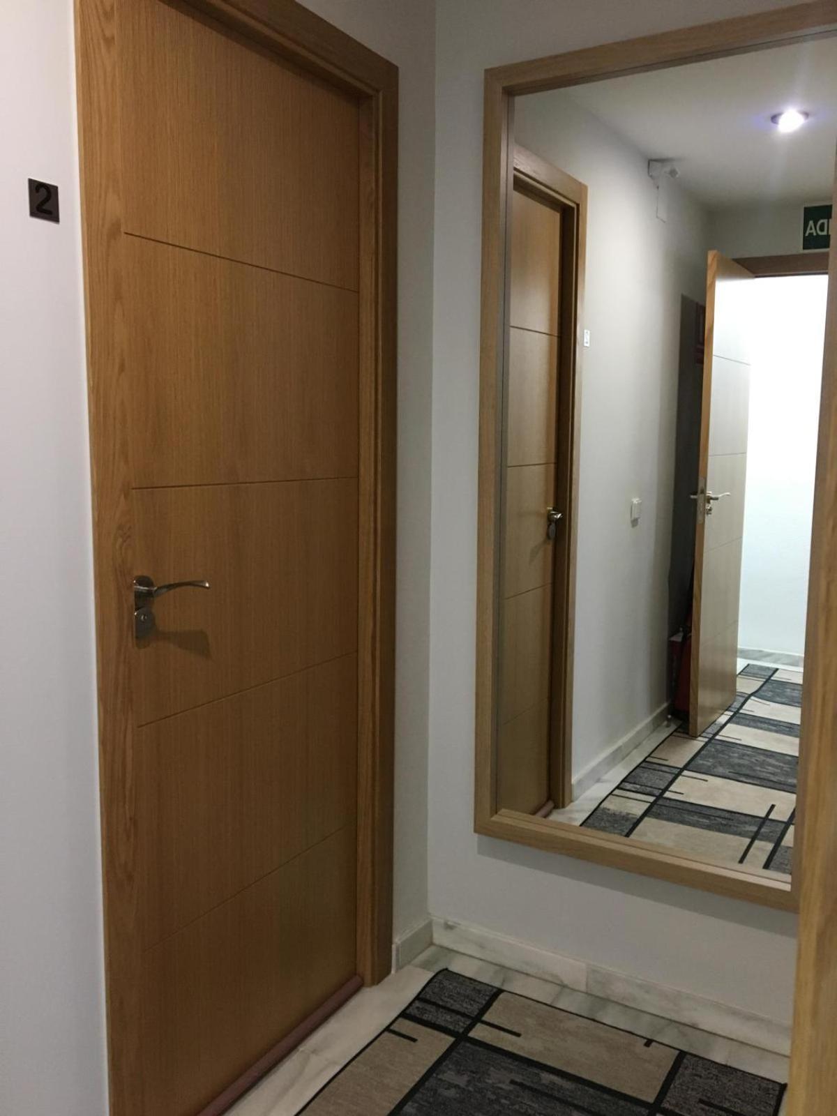 Alojamiento Seda Alcalá de Guadaira Exterior foto